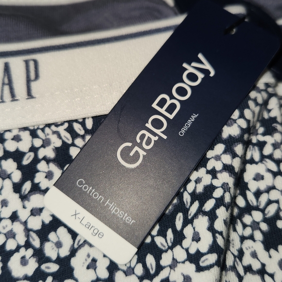 GAP Womens' Gapbody Size XL set Of 5 Panties, Floral, Blue And Grey Colors - Picture 2 of 9